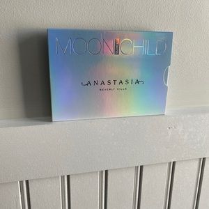 Anastasia Beverly Hills Moon Child Glow Kit